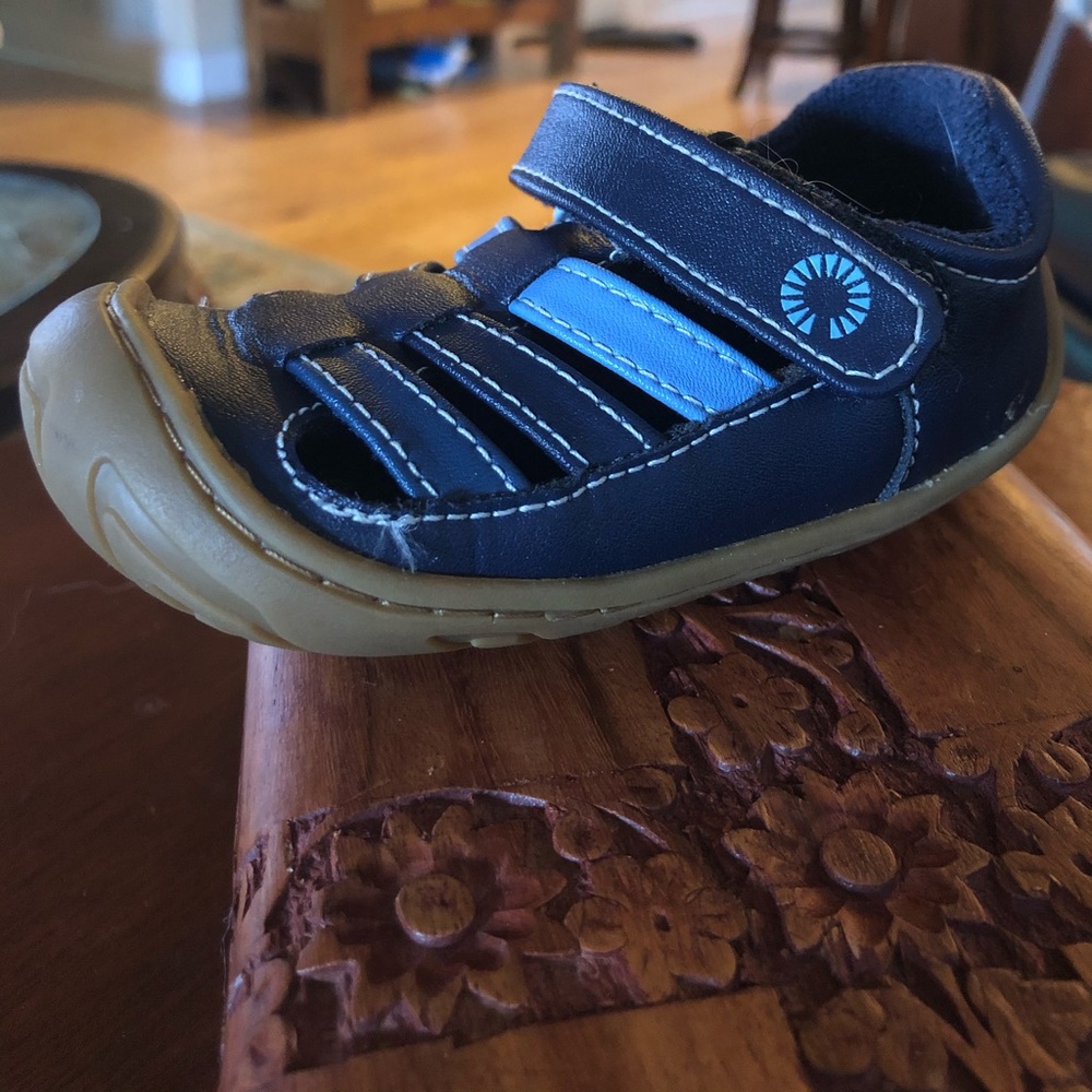 UGG toddler closed toe sandals